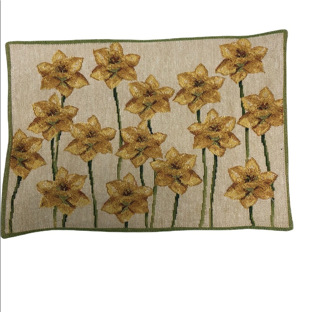 Windham Home| set of four dandelion placemats